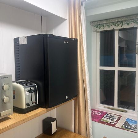 Addison B&B Guildford Zewnętrze zdjęcie