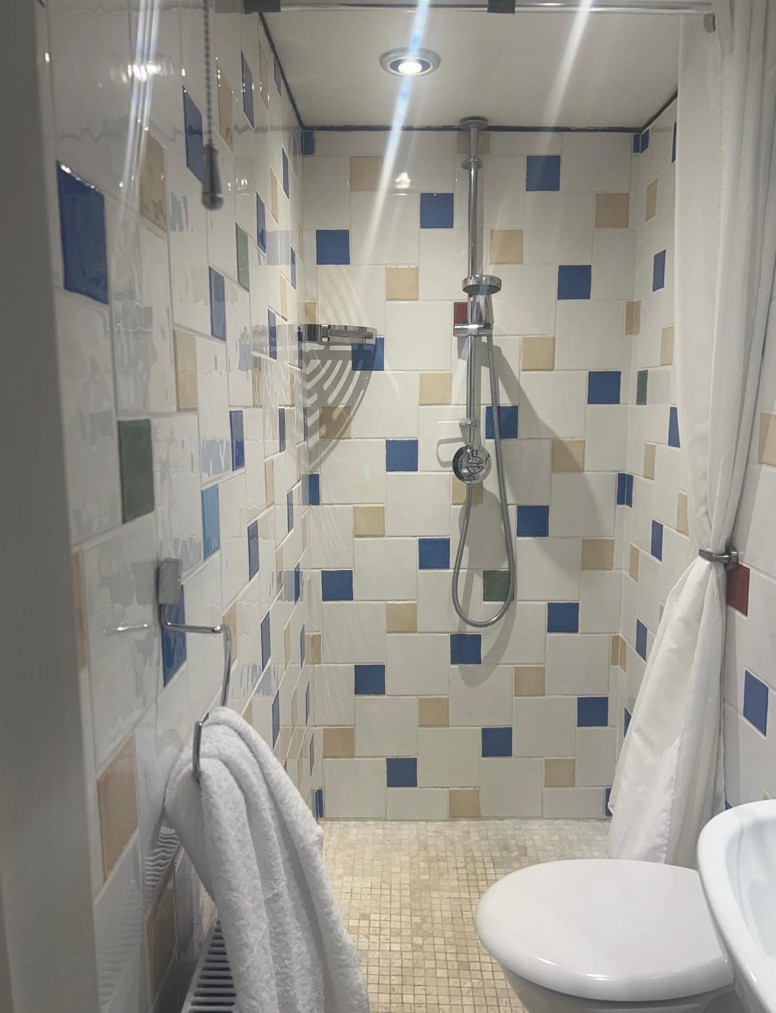 Addison B&B Guildford Zewnętrze zdjęcie