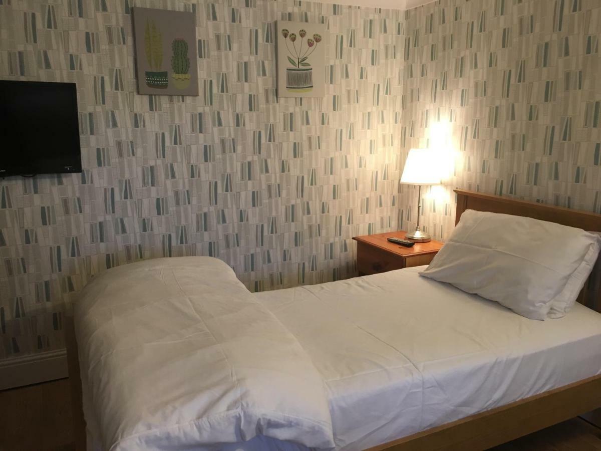 Addison B&B Guildford Zewnętrze zdjęcie